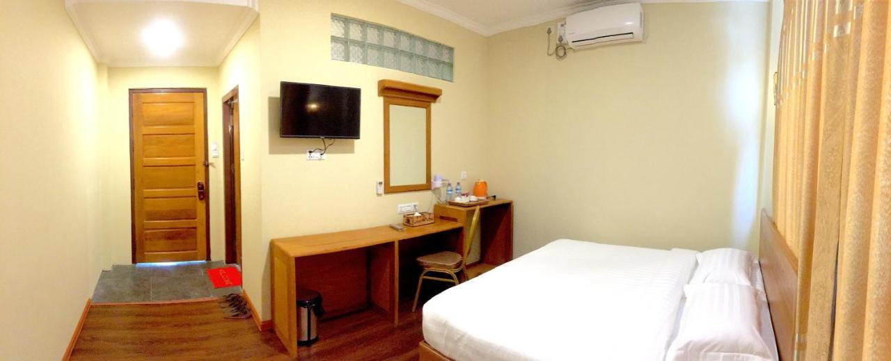 Inle Strand Hotel Nyaung Shwe Exterior photo