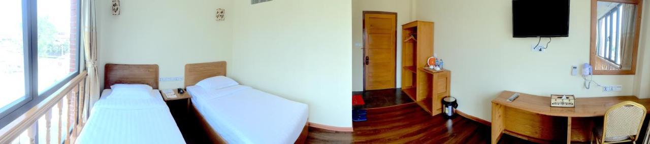 Inle Strand Hotel Nyaung Shwe Exterior photo