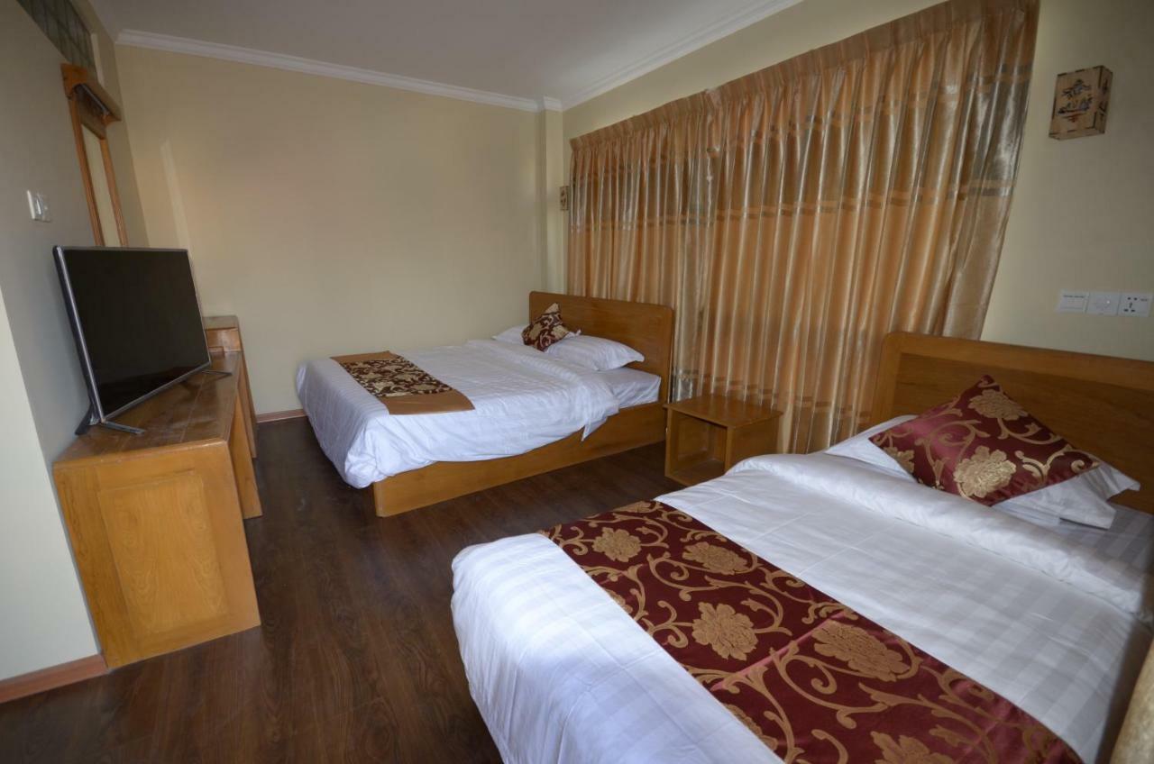 Inle Strand Hotel Nyaung Shwe Exterior photo